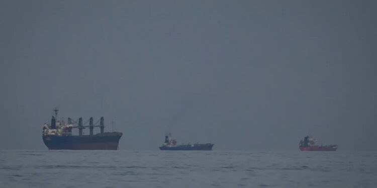 Іран дозволив Іраку проходити через Ормузьку протоку