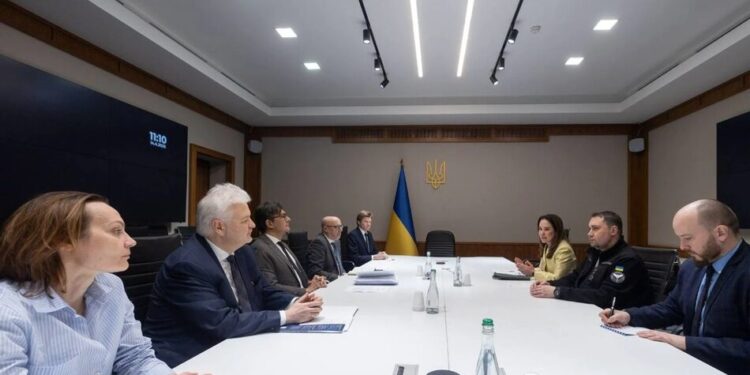 Буданов обговорив з президентом ЄСПЛ відповідальність росії за злочини