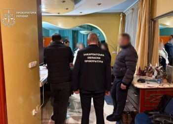 Приховав нерухомість, готівку та борги на майже 14 мільйонів гривень – справу ужгородського депутата передали до суду