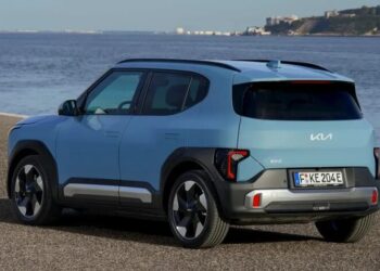 Глобальні продажі електромобілів впали на фоні рекордного зростання в Європі