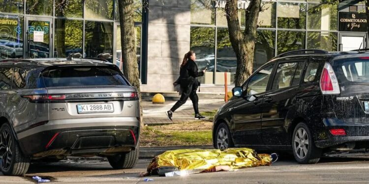 Кількість загиблих внаслідок стрілянини в Голосіївському районі Києва зросла до шести людей – Кличко