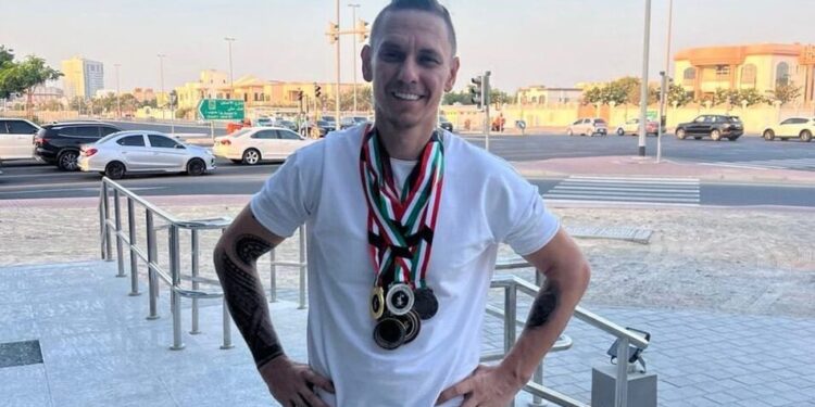 Українець організував рекорд Гіннесса на 122 000 глядачів і тепер готує конференцію з біохакінгу