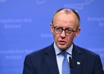 Німеччина підтримує обмеження виїзду чоловіків призовного віку з України до ЄС – Мерц