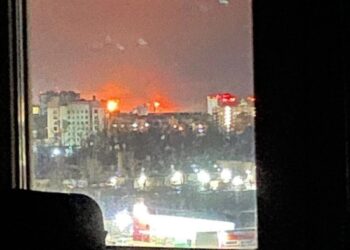 Дрони атакували Кстовський НПЗ – десятки вибухів і масштабна пожежа на одному з найбільших заводів рф