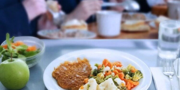 Для шкільних їдалень розширили фінансування на модернізацію – які зможуть отримати