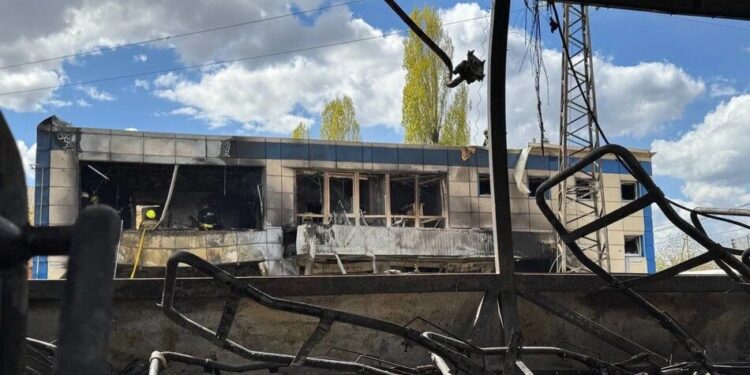 Атака рф на Дніпропетровщину 30 квітня – кількість постраждалих зросла до 17