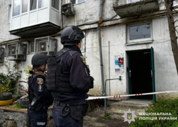 У багатоповерхівці Миколаєва вибухнула граната – є загиблий та поранена