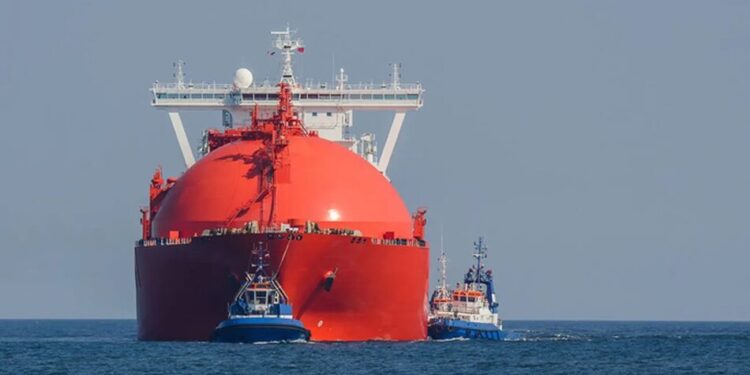 Катарські танкери з СПГ застрягли в Азії через зупинку експорту та блокування Ормузької протоки