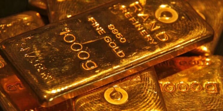 Індійські банки призупинили імпорт золота і срібла через відсутність дозволу уряду