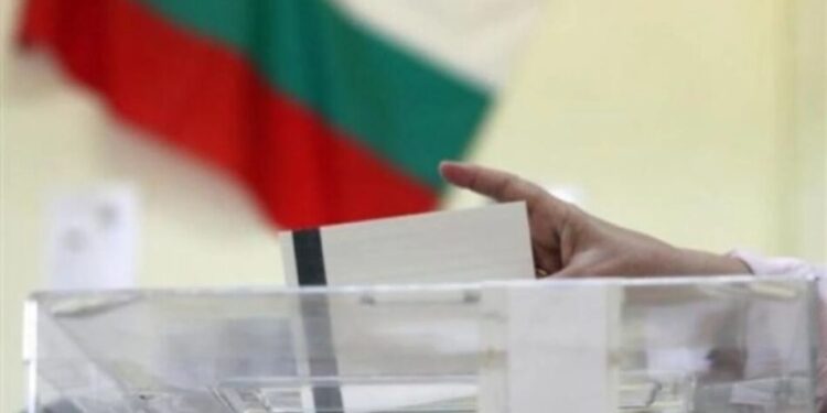 У Болгарії проходять восьмі парламентські вибори з 2021 року