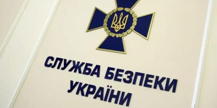 Ексочільнику окупаційної тюрми на Луганщині заочно повідомили про підозру за катування полонених