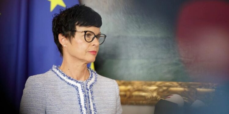 Комісарка ЄС анонсувала швидкий розподіл €90 млрд для України, якщо нафта почне текти "Дружбою"