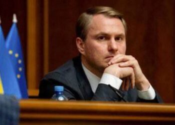 Викрито схему незаконного виїзду за кордон під виглядом музикантів, у колишнього керівництва Мінкультури провели обшуки – Генпрокурор