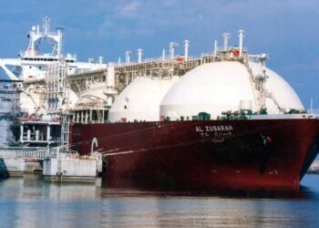 росія намагається продати санкційний ЗПГ енергозалежній Азії через посередників -Bloomberg