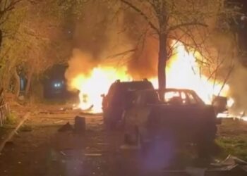 російські дрони атакували житлові будинки та лікарню у Сумах – перші подробиці