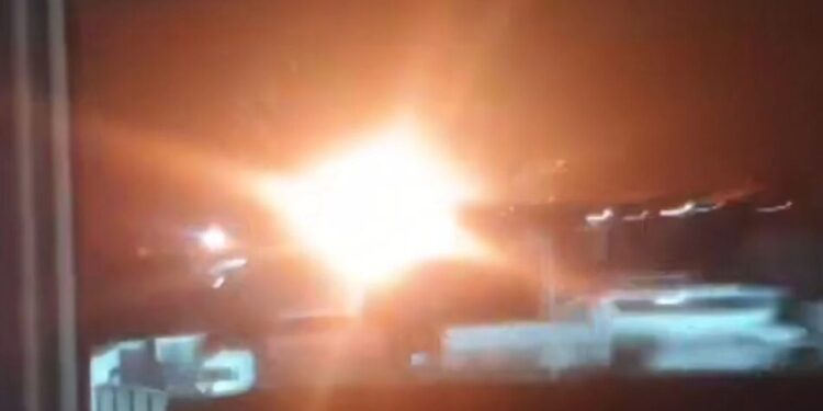 У росії пролунали вибухи в кількох регіонах, у казані вперше оголосили тривогу – де ще було гучно