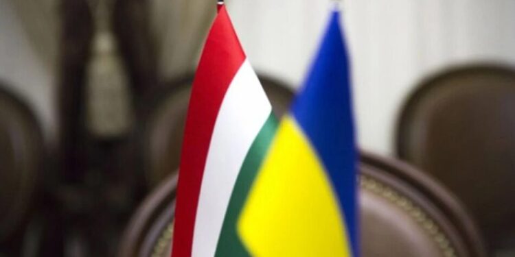 Угорцям слід надати права меншин в Україні – Мадяр