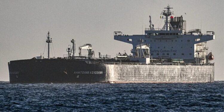 росія готує другий танкер з нафтою для Куби попри енергетичну блокаду США