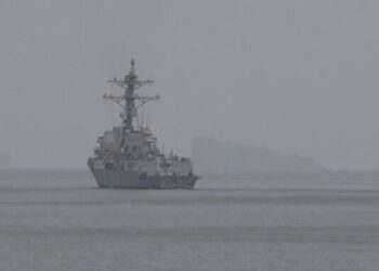 США заявили про початок операції з розмінування Ормузької протоки