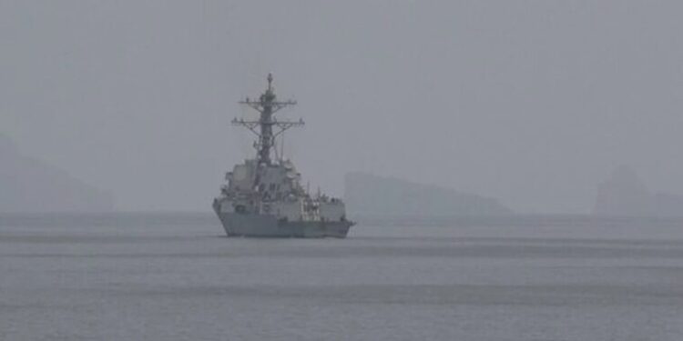 США заявили про початок операції з розмінування Ормузької протоки