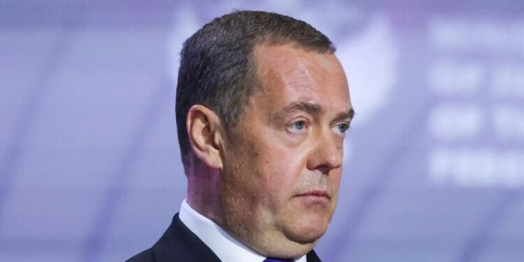 У росії висміяли погрози Трампа вийти з НАТО