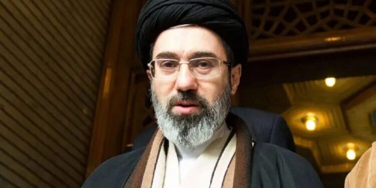 Новий лідер Ірану Можтаба Хаменеї наказав військовим негайно припинити вогонь