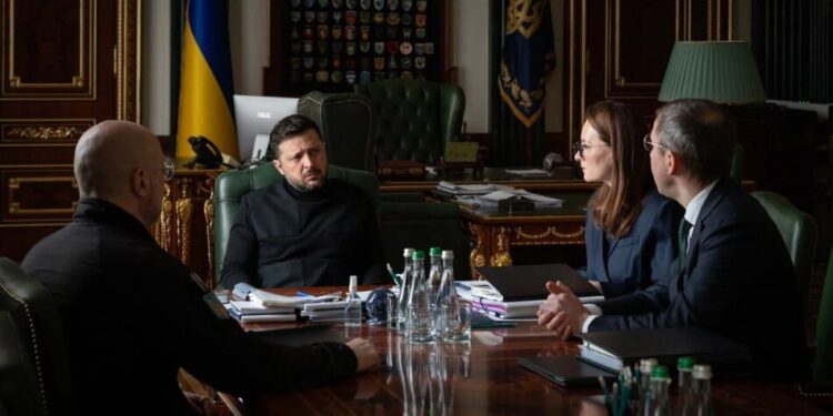 Зеленський заявив про забезпечення України пальним на квітень та травень