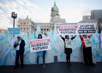 В Аргентині схвалили видобуток корисних копалин у льодовиках – екологи б’ють на сполох