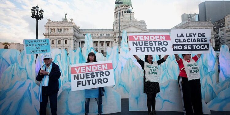 В Аргентині схвалили видобуток корисних копалин у льодовиках – екологи б’ють на сполох