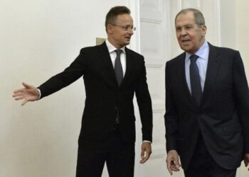 Сійярто обіцяв лаврову документи щодо вступу України в ЄС – ЗМІ опублікували нові “зливи” аудіо переговорів