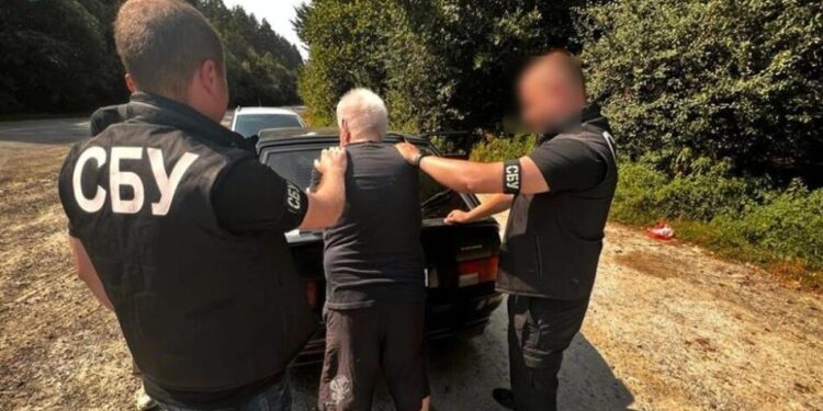 Пенсіонер з Хмельниччини отримав 15 років тюрми за співпрацю з фсб