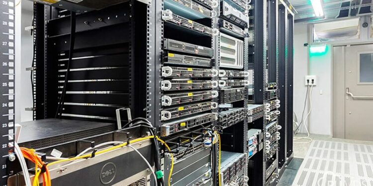 Колапс неминучий: у рф масово виходять з ладу дата-центри через зношену техніку