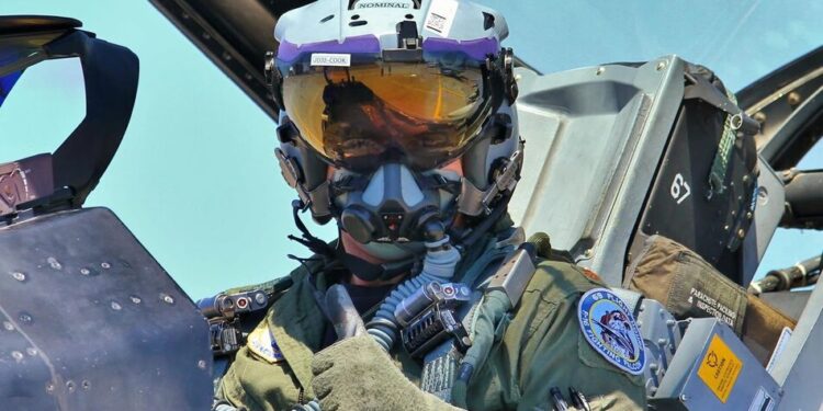 Американський пілот утік від полону в Ірані, ховаючись у горах понад добу – деталі спецоперації