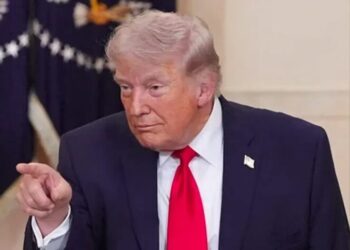 Трамп дав Ірану термін до вечора вівторка для відкриття Ормузької протоки