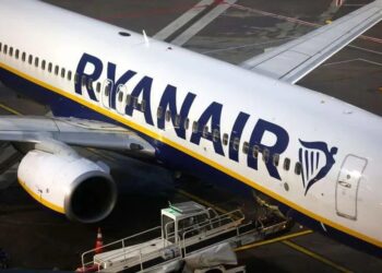Ryanair закриває базу в Берліні та скорочує рейси через зростання зборів