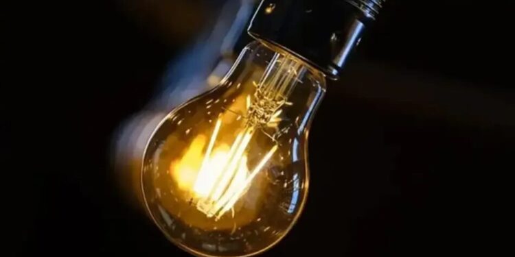 Чому в Україні зросла кількість відключень світла – пояснення від СЕО YASNO