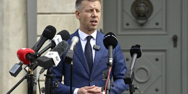 Мадяр запропонував Зеленському зустріч у Береговому та закликав розширити права угорців Закарпаття