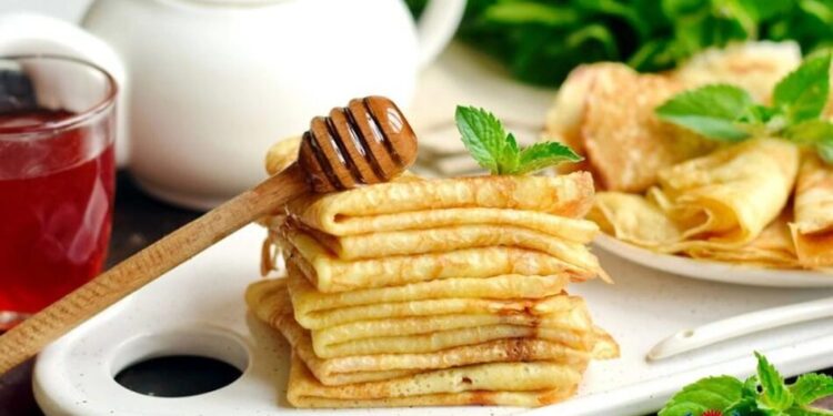 Млинці без проблем: як зробити ідеальне тісто і забути про прилипання до сковороди