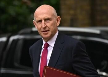 "Ми все бачимо" – Британія погрожує рф наслідками за спроби саботажу підводних мереж