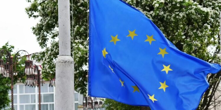 У ЄС понад 4,3 мільйона українців перебувають під тимчасовим захистом