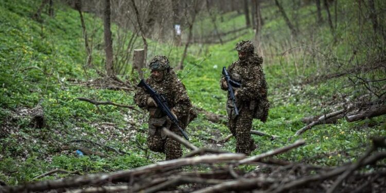 На фронті вже зафіксовано понад 60 атак, ворог тисне на Покровському та Гуляйпільському напрямках – Генштаб