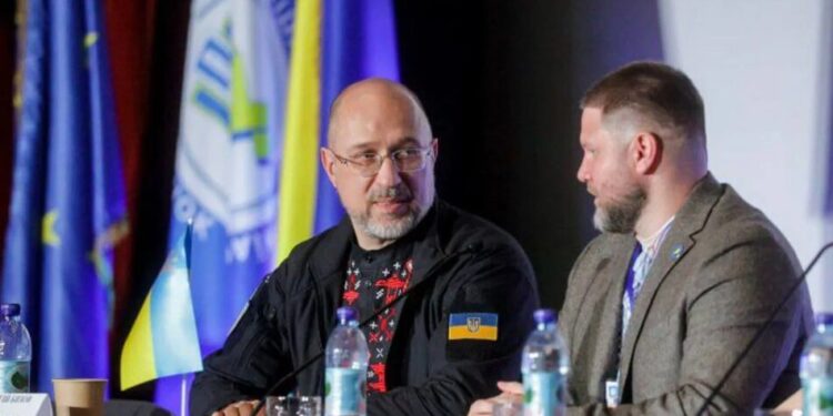 Люди – безумовний пріоритет держави: міністр енергетики Шмигаль розраховує на продовження плідної співпраці з ФПУ