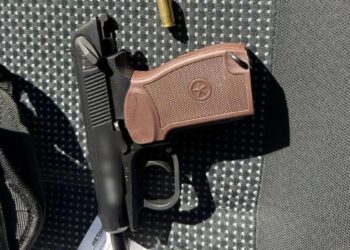 У Києві водій влаштував стрілянину в середмісті Києва, його Mercedes перехопили під час спецоперації