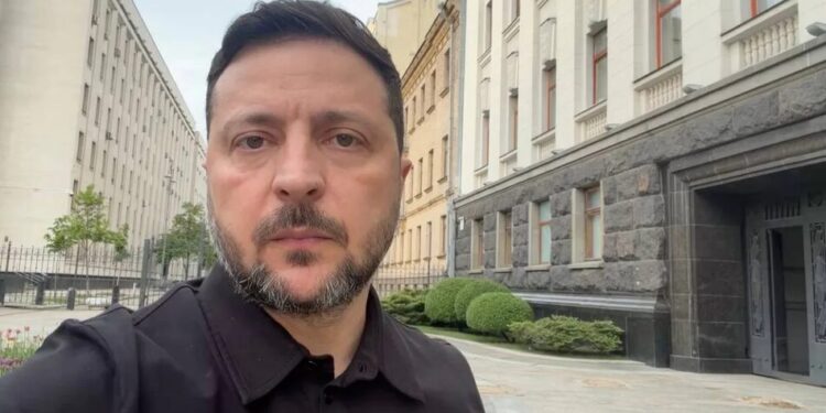 Війна повертається в "родную гавань" – Зеленський про удари по москві