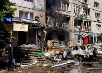 Троє людей постраждали через ворожий удар по Павлограду