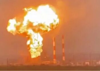 Переробка нафти в центральній росії зупинена після ударів українських безпілотників – Reuters
