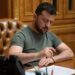 Громади отримали право офіційно фінансувати ЗСУ та будувати фортифікації – Зеленський підписав закон