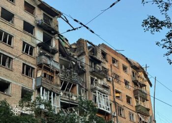 ДСНС показала фото та відео масштабних руйнувань після нічної атаки рф на Київ