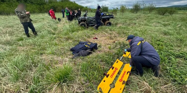 На Львівщині службовий пес ДСНС знайшов жінку, яку шукали 9 діб – кадри