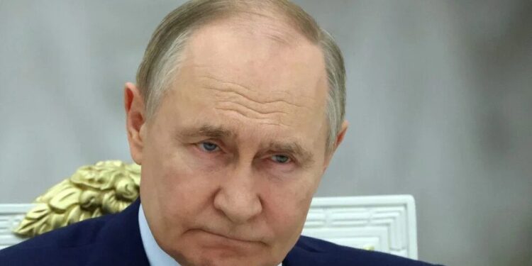 "Цар боїться, але тримається" – чи слабшає путін і що відбувається всередині росії